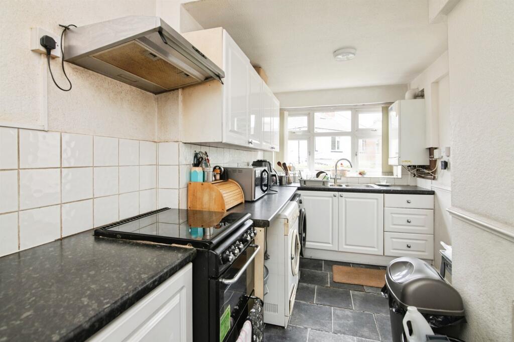 Bilhay Lane, West Bromwich photo 3