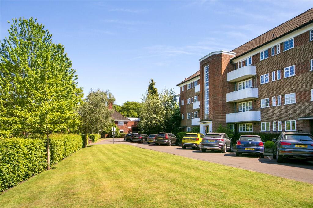 Main image of property: Courtlands, Sheen Road, Richmond, TW10