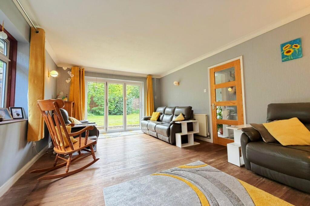 House in Guildford, Ash - View 3