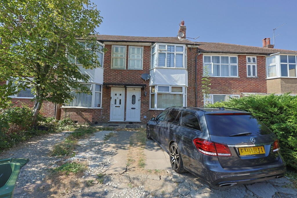 Main image of property: Selwyn Court, Bacon Lane, Edgware, HA8 6EE