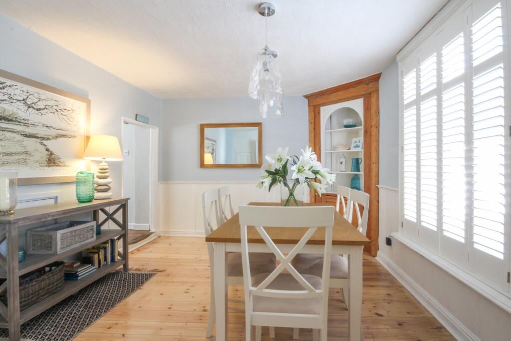 House in Sandwich, Poulders Gardens - View 4