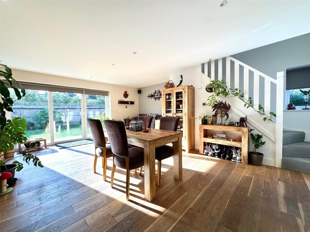 3-bed terraced on Cornflower Crescent, Polegate, East Sussex, BN26, £375,000