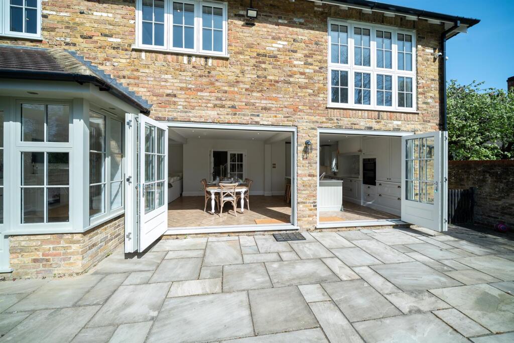 Additional image 40 of London Road, St. Albans