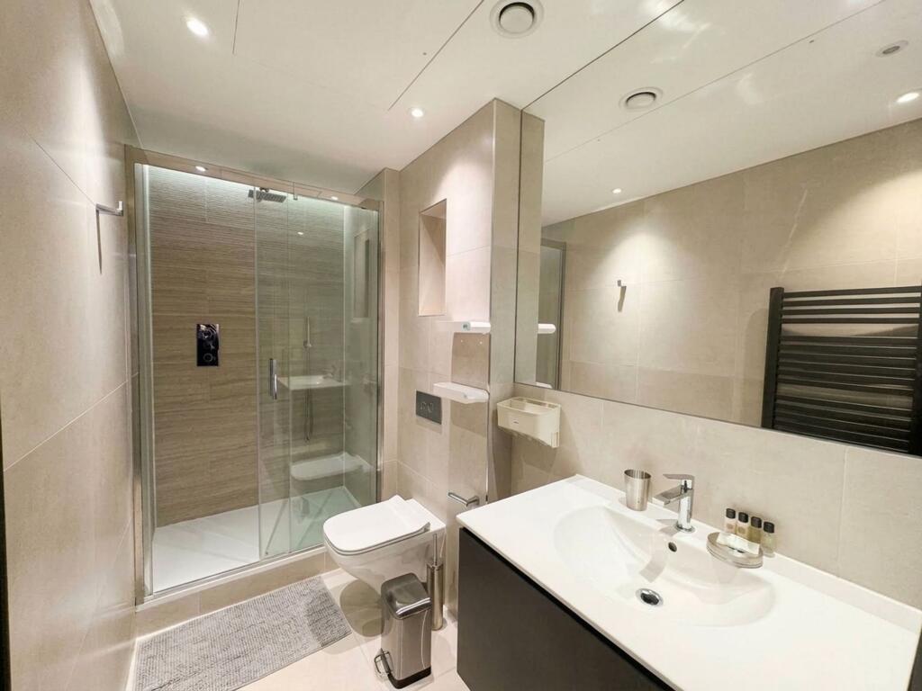 Apartment in London - View 4