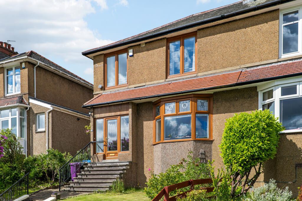 Main image of property: Weymouth Drive, Kelvindale, G12 0LX