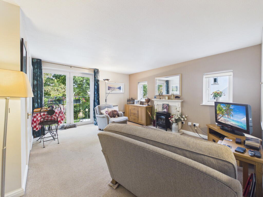 Apartment in Swindon, Calne - View 4