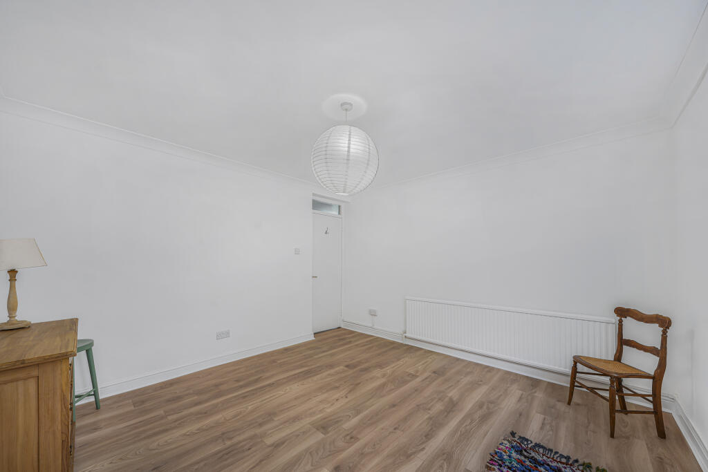 Apartment in London, Lower Clapton, Clapton - More