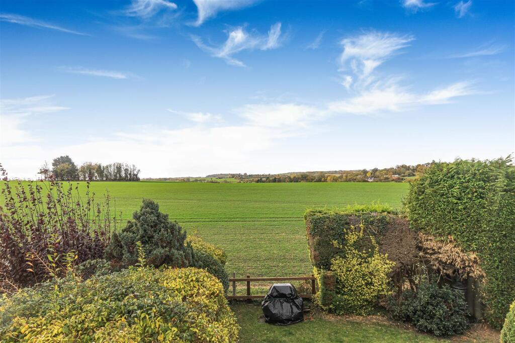 Borradale Court, Steeple Bumpstead, Haverhill photo 2