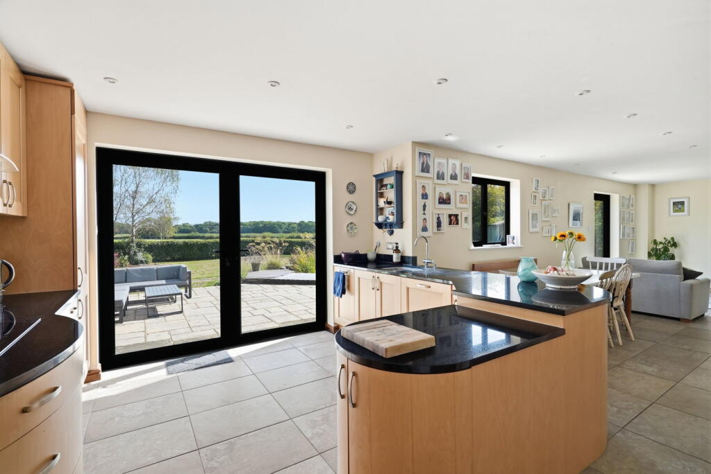 House in Uttlesford, Crawley End, Chrishall - View 4