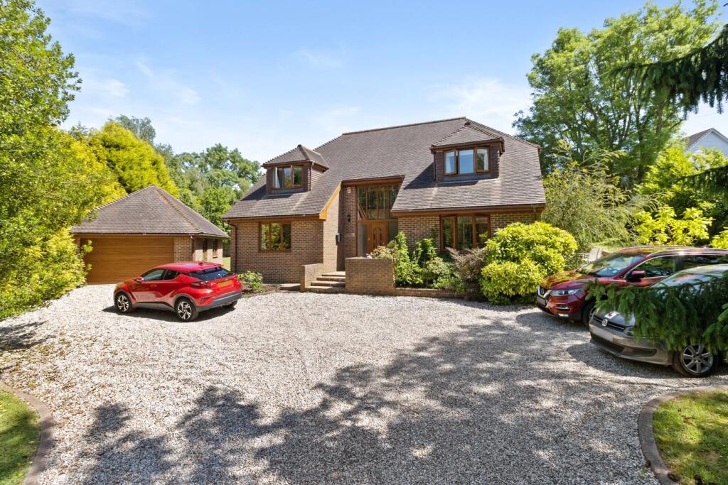 Main image of property: The Ridge, Hastings, TN34