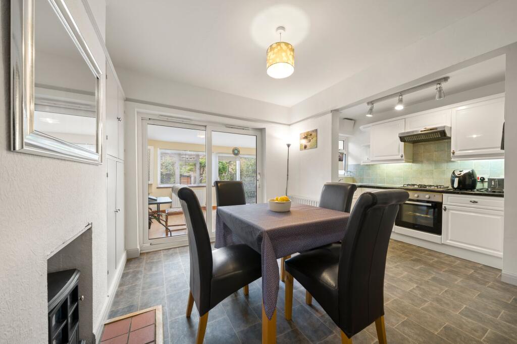 House in Elmbridge, Cobham - View 3