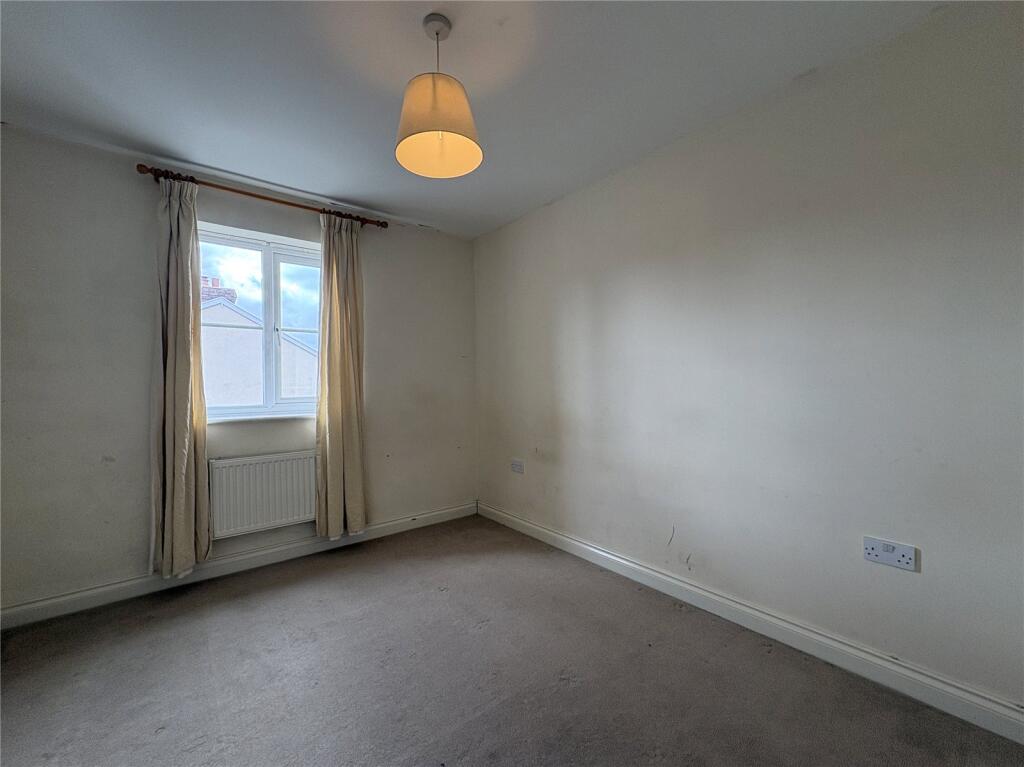 Apartment in Taunton - View 5