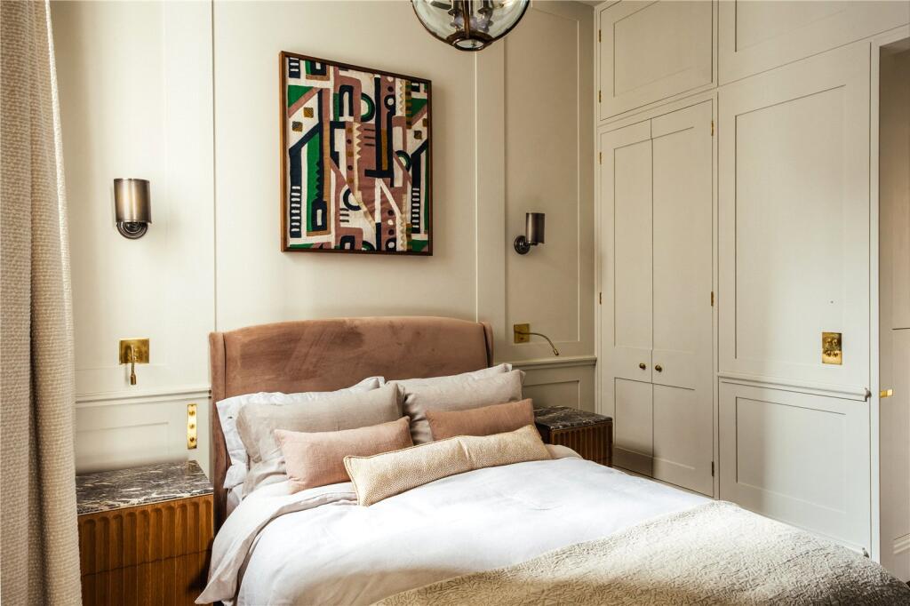 Apartment in London - More