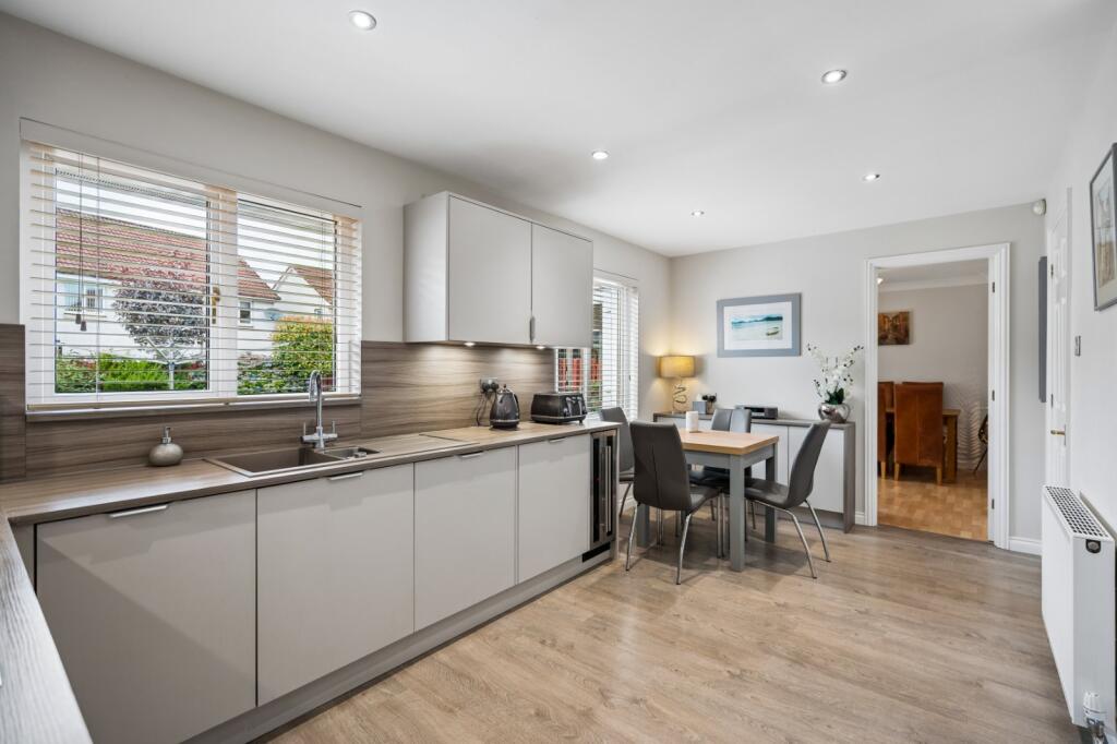 House in Larbert, The Inches, The Valley - View 5