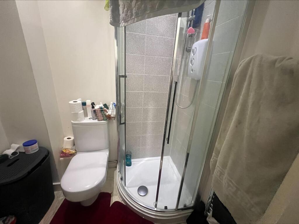 Additional image 10 of 7 Change RoadWest Bromwich