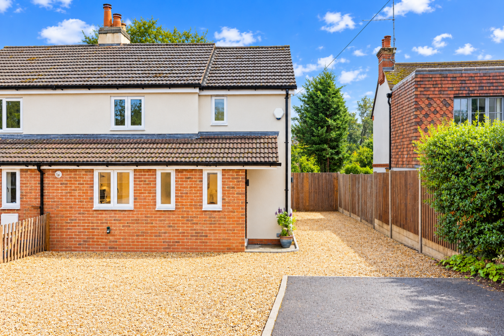 Main image of property: Sunnydell Lane, Wrecclesham, Farnham, GU10