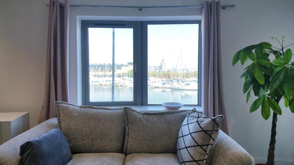 Apartment in Cardiff - More