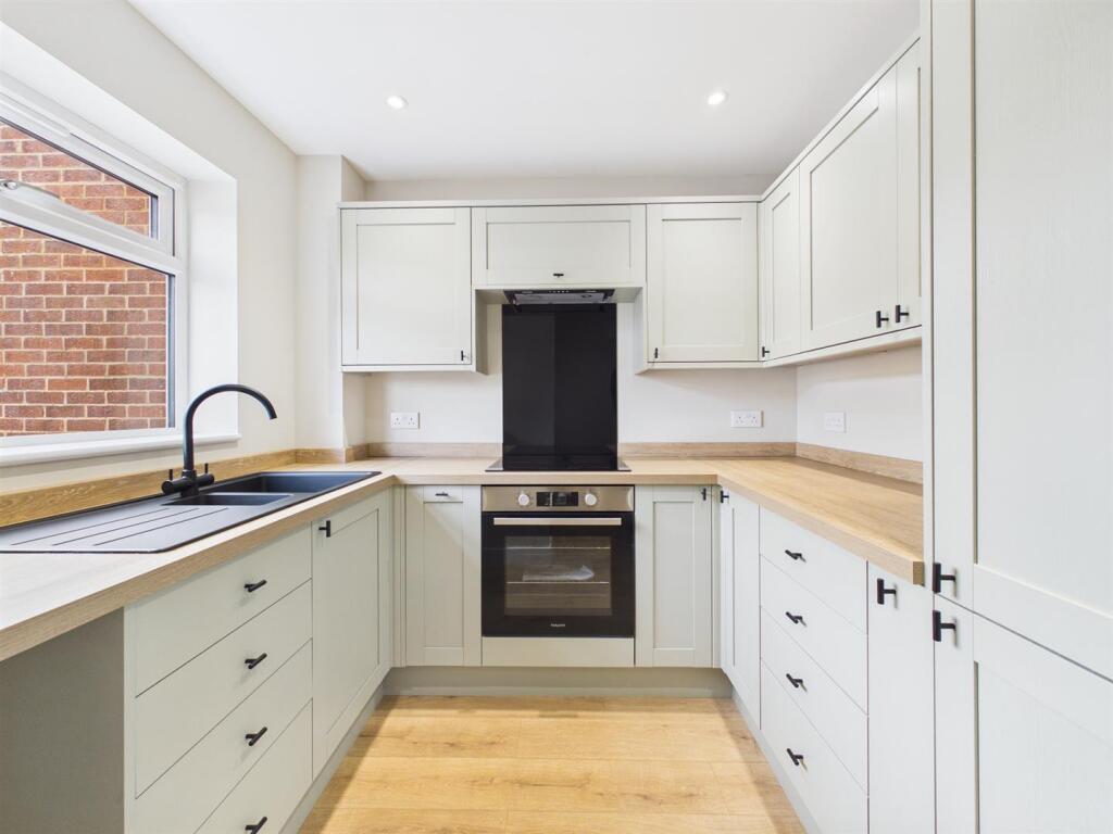 House in Tewkesbury, Longford