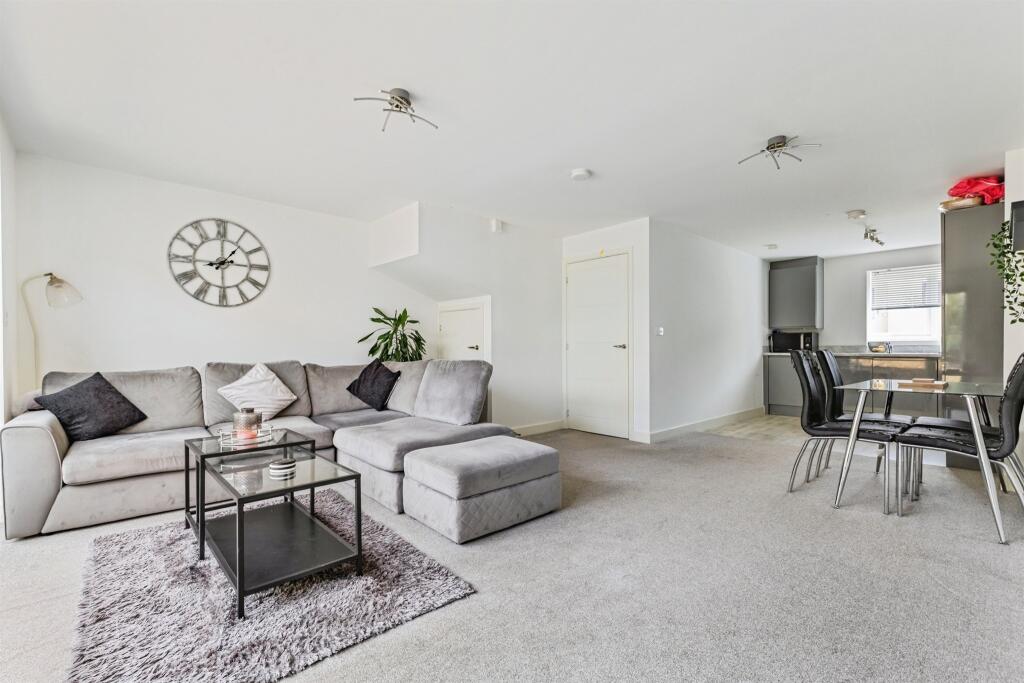 House in Torquay - View 2