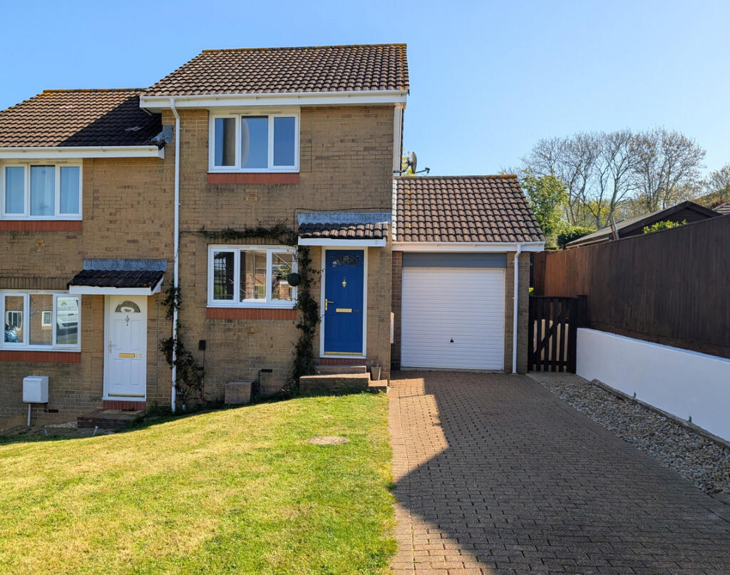 Main image of property: Kingslea Park, East Cowes, PO32