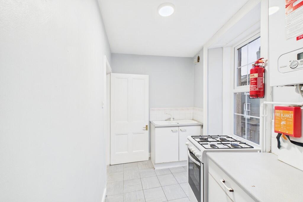 Apartment in Lancaster - More