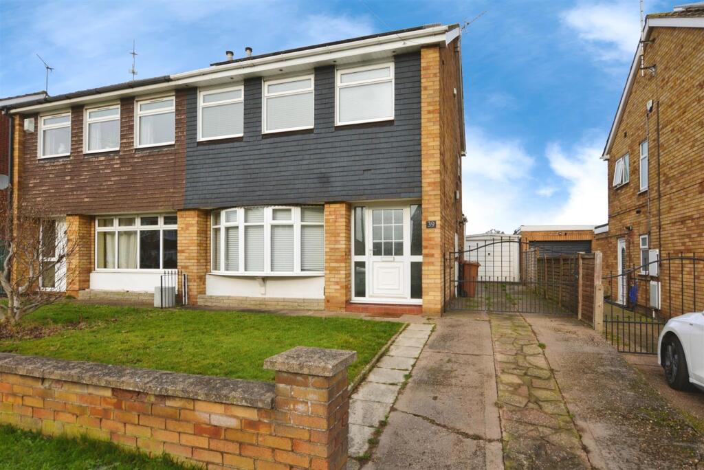 Main image of property: Caistor Avenue, Scunthorpe