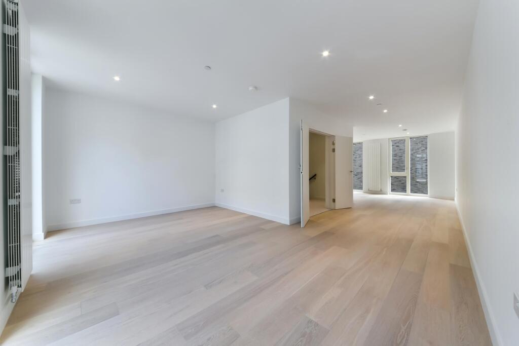 Main image of property: Schooner Road, Royal Wharf, E16