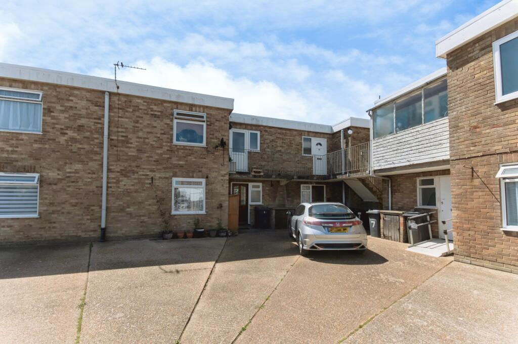 Apartment in Wealden, Pevensey - View 4