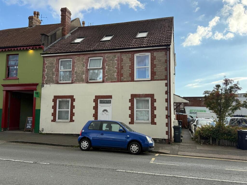 Main image of property: Lodge Causeway, Fishponds, Bristol, BS16 3JP