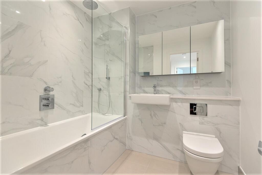 Apartment in London - More