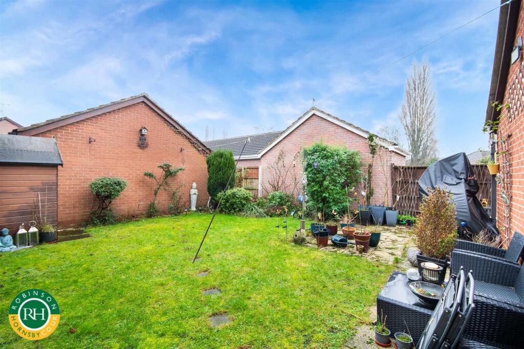 Laurel Avenue, Doncaster photo 2
