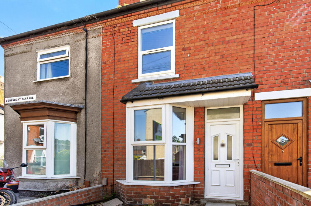 House in Lincoln - View 2