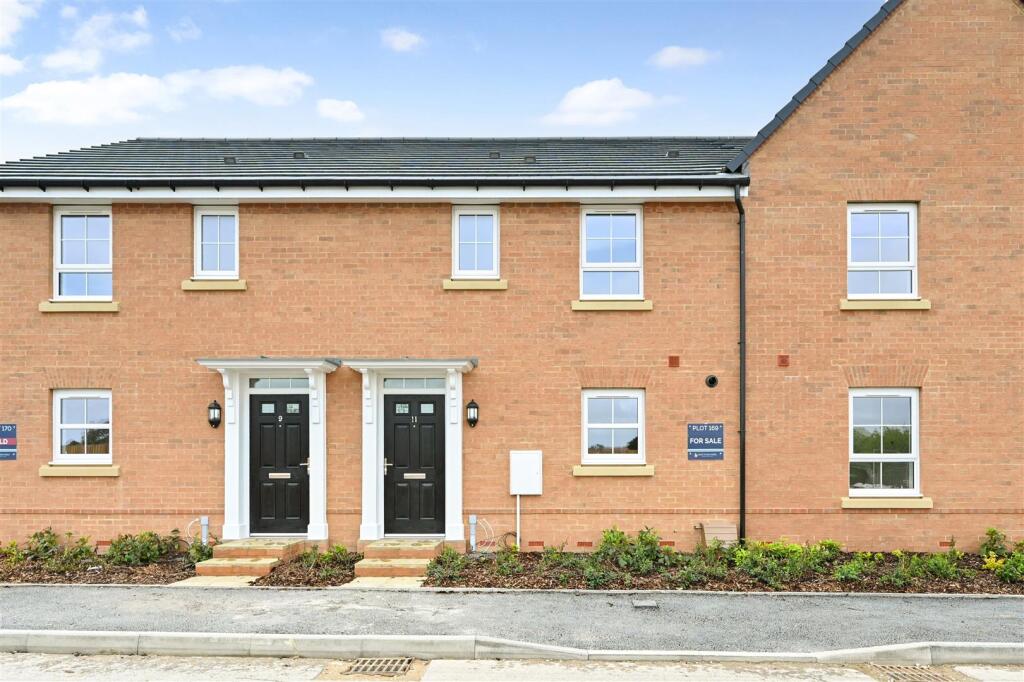 Main image of property: 11 Water Lily Lane, North Bersted