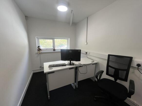 Photo 4