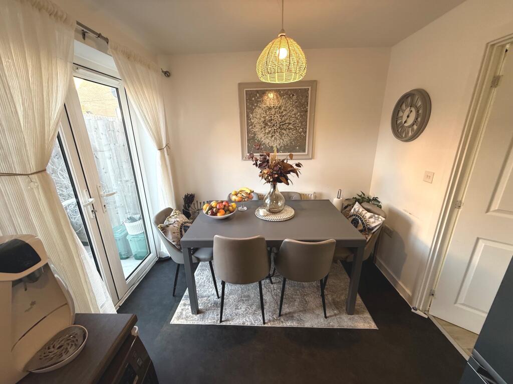 House in Harlow, Gilden Park - More
