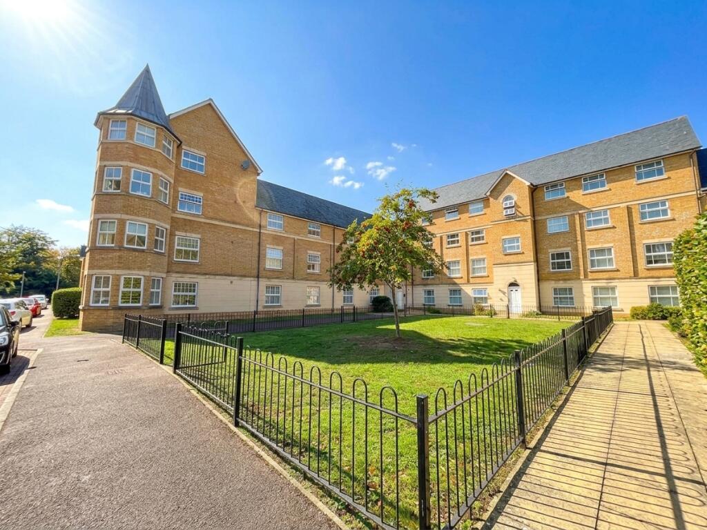 Main image of property: Malyon Close, Braintree, Essex, CM7