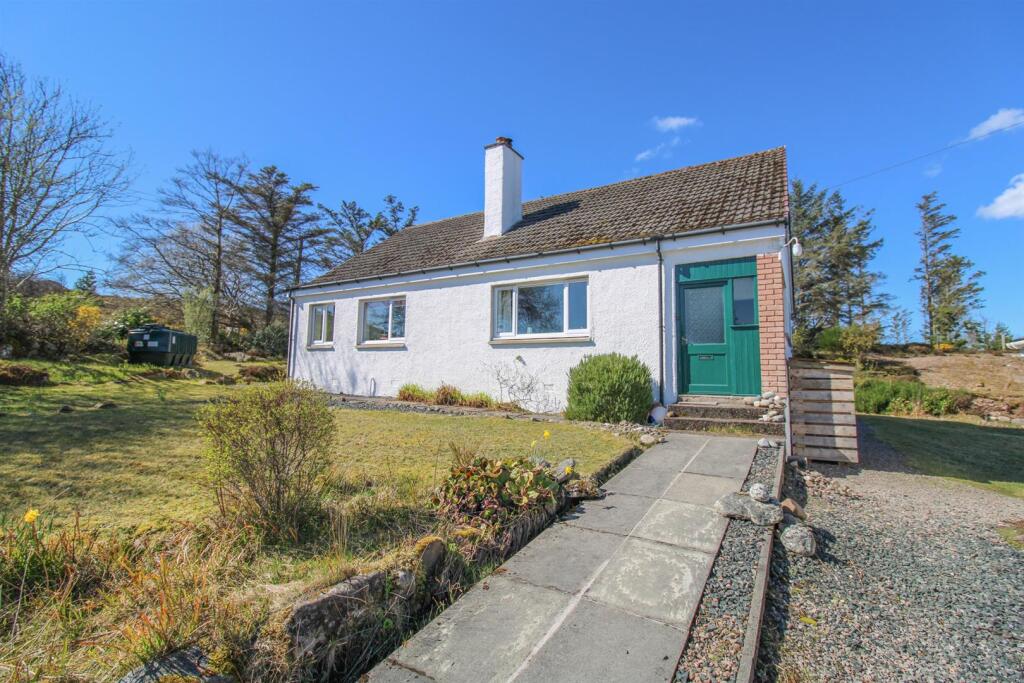 Main image of property: 9 Opinan, Laide, Achnasheen