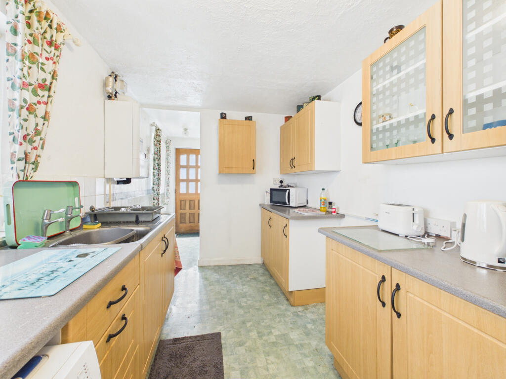 House in Hull, The Dukeries, Avenues - More