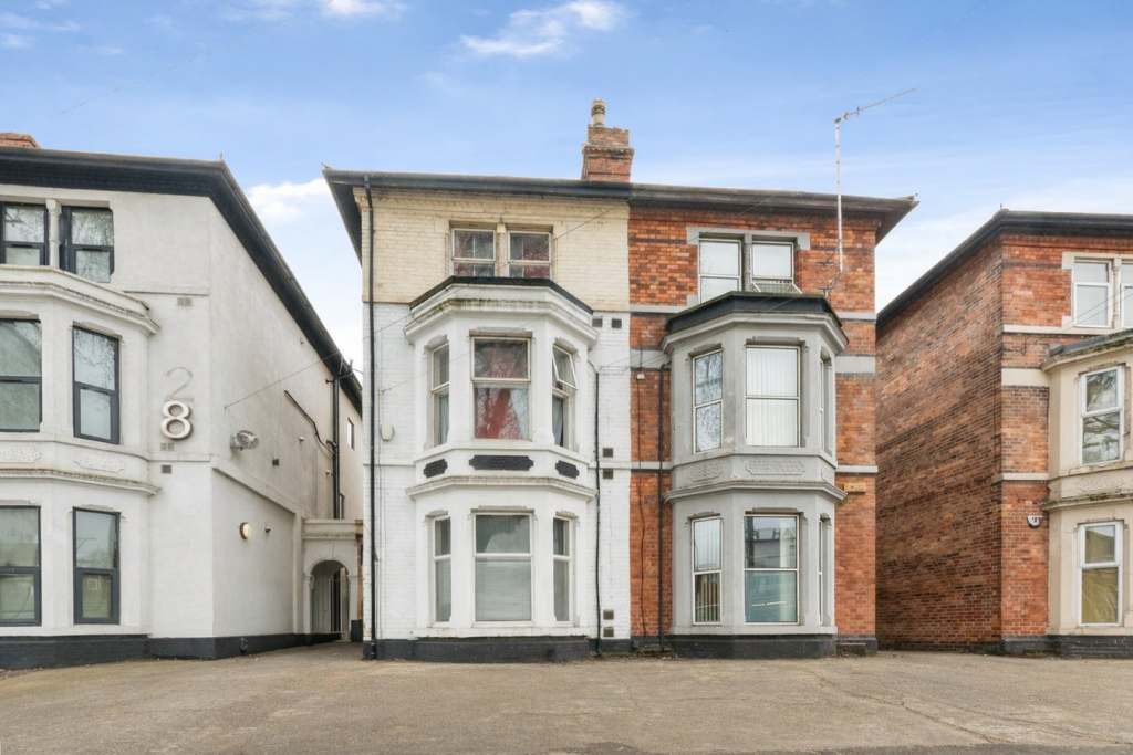 Main image of property: Gregory Boulevard, Nottingham, NG7