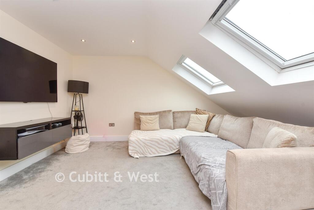 Apartment in London, Elmers End - View 4