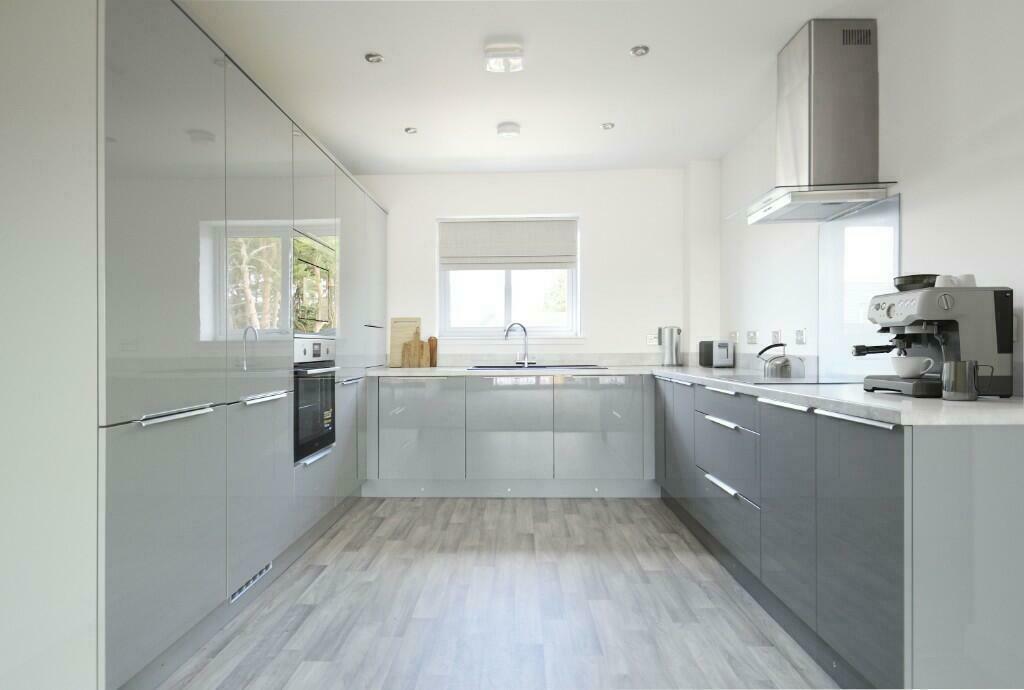 Apartment in Inverness, Moray - View 3