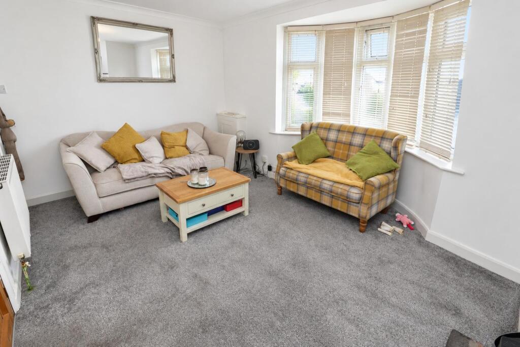 House in Rushden, North Northamptonshire - View 5