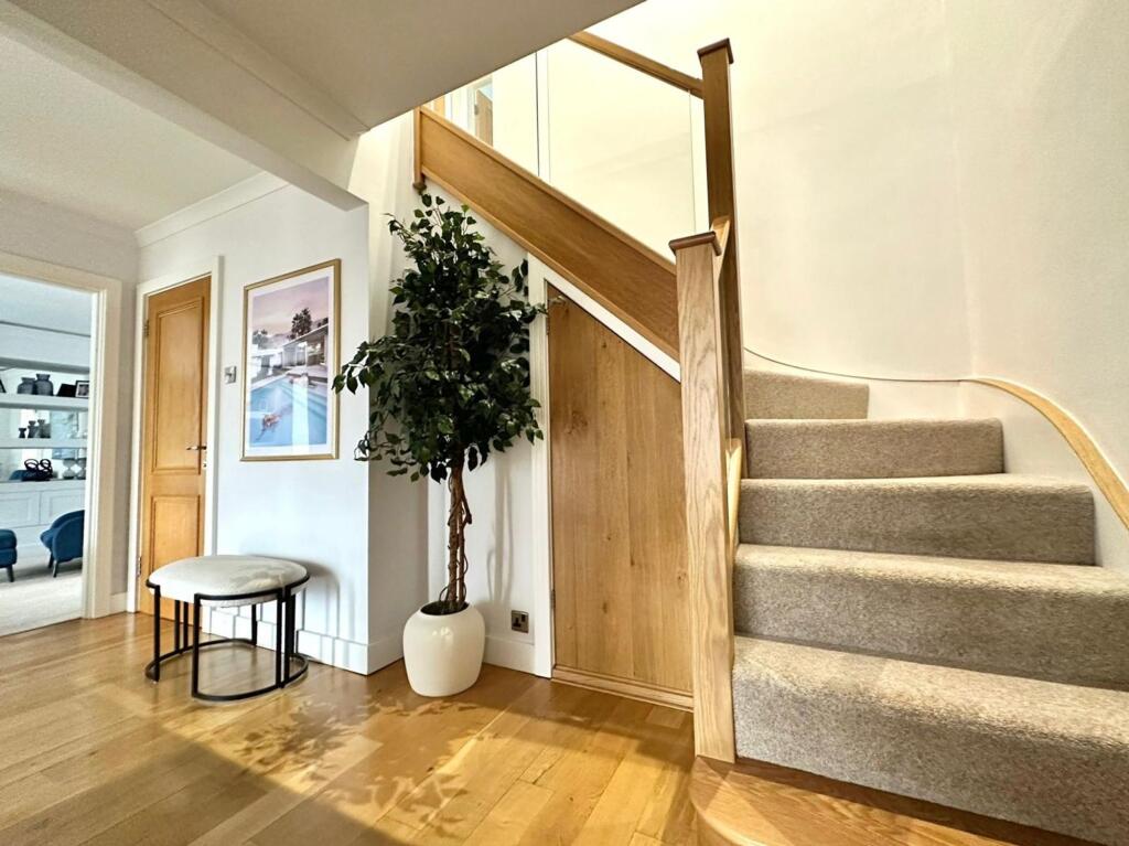 House in Watford - View 5