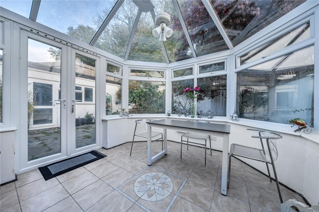 Sunningvale Avenue, Biggin Hill, Westerham, Kent, TN16 - View 5