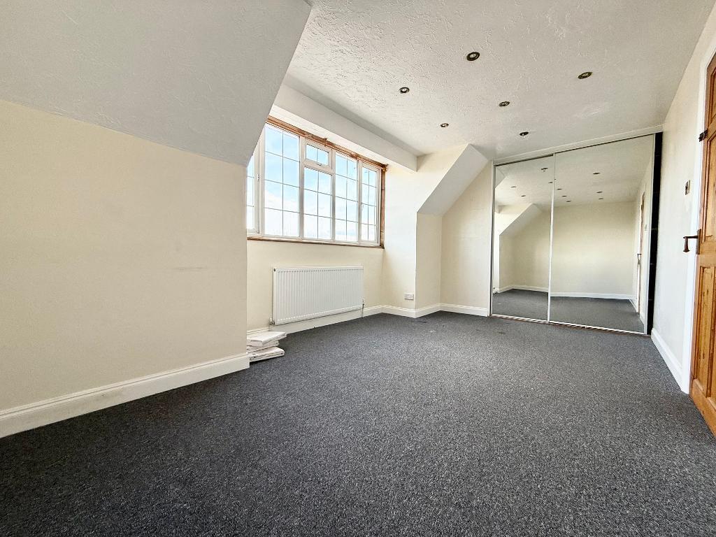 Birdsfoot Lane, Icknield, Luton, Bedfordshire, LU3 2DQ photo 4