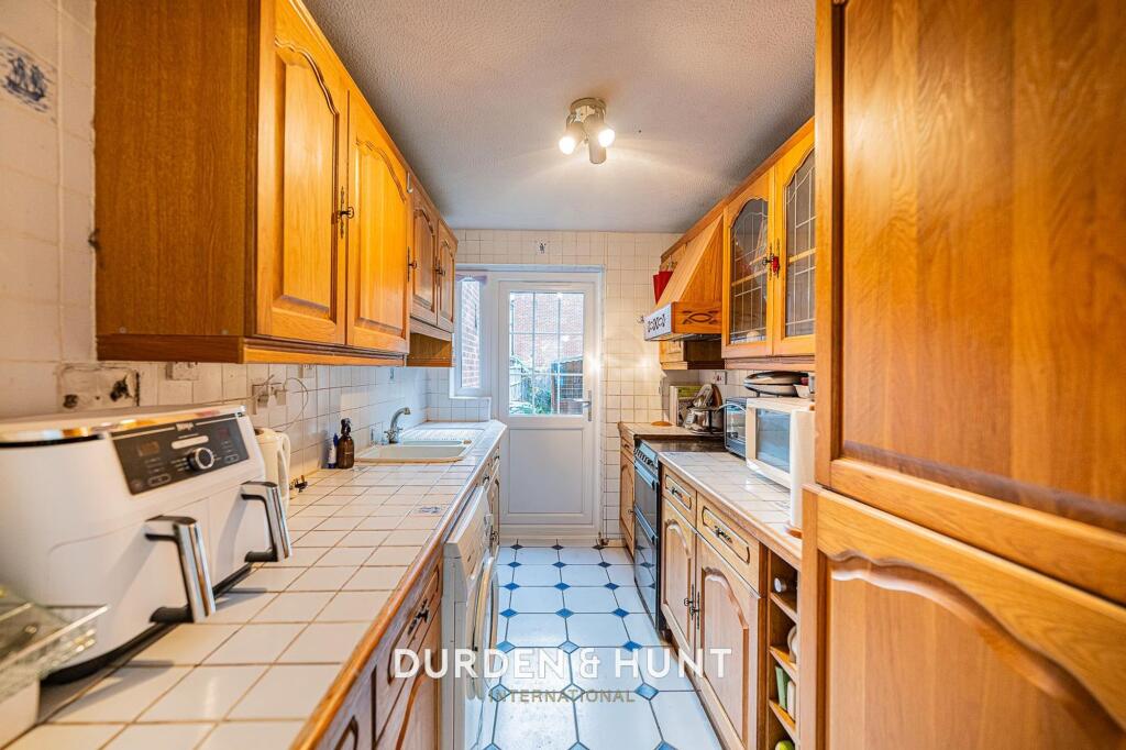 House in London - View 5