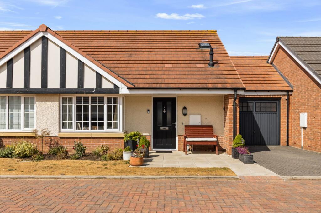 House in Grimsby, Humberston - View 5