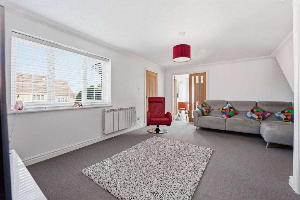 Main image of property: Hillcrest View, Carlton, Nottingham, Nottinghamshire, NG4 1LQ