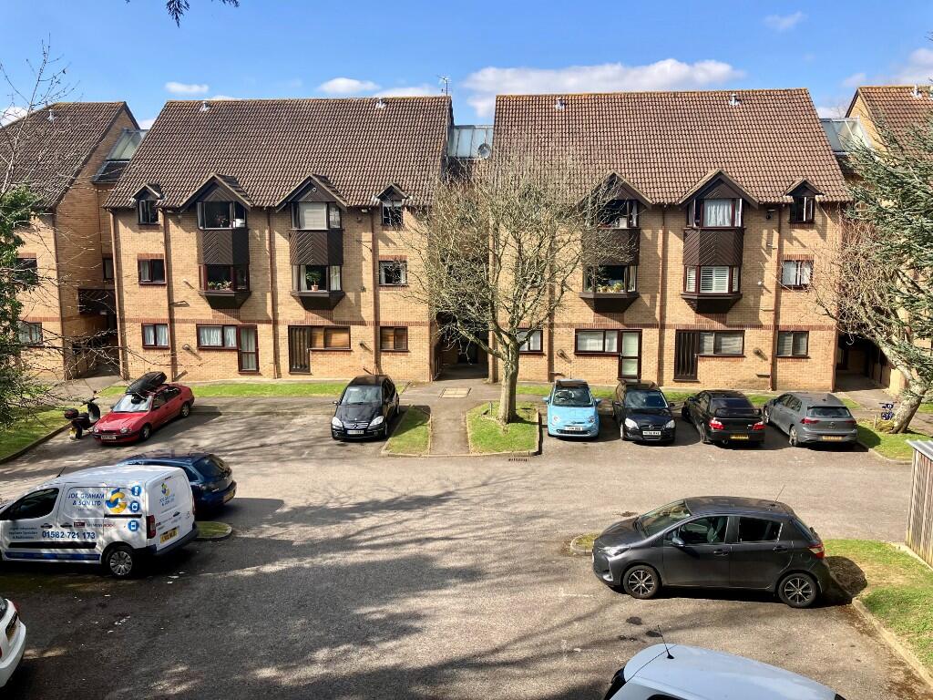 Main image of property: Hawkshill, Dellfield, St. Albans, AL1 5HU