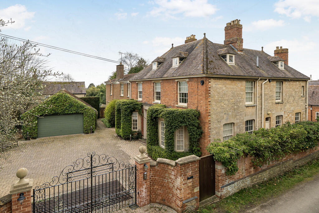 Main image of property: Kingslea, Kemerton, Tewkesbury
